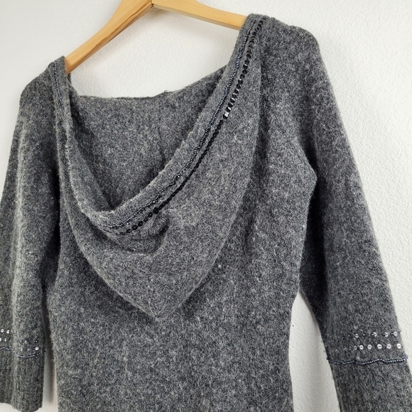 BKE gray wool sequin vneck sweater - Picture 7 of 9